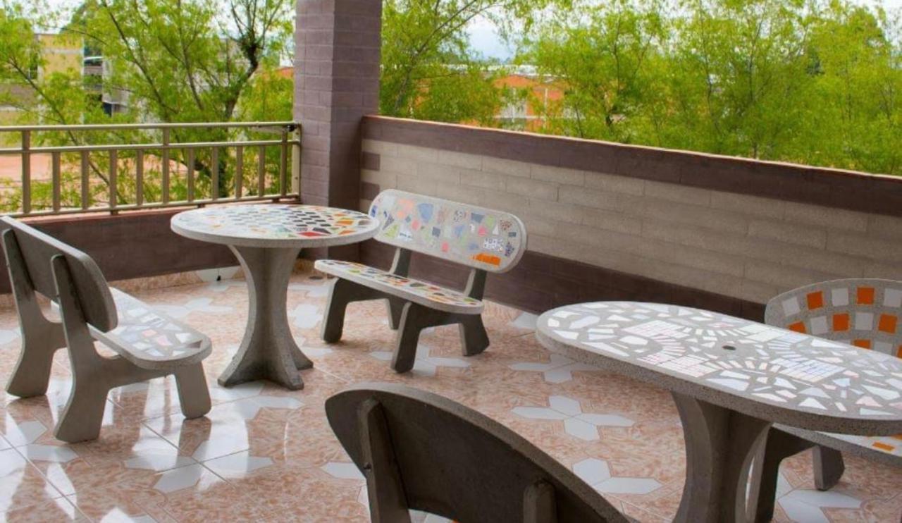 Hollywood Paradise Hotel Rionegro Zewnętrze zdjęcie