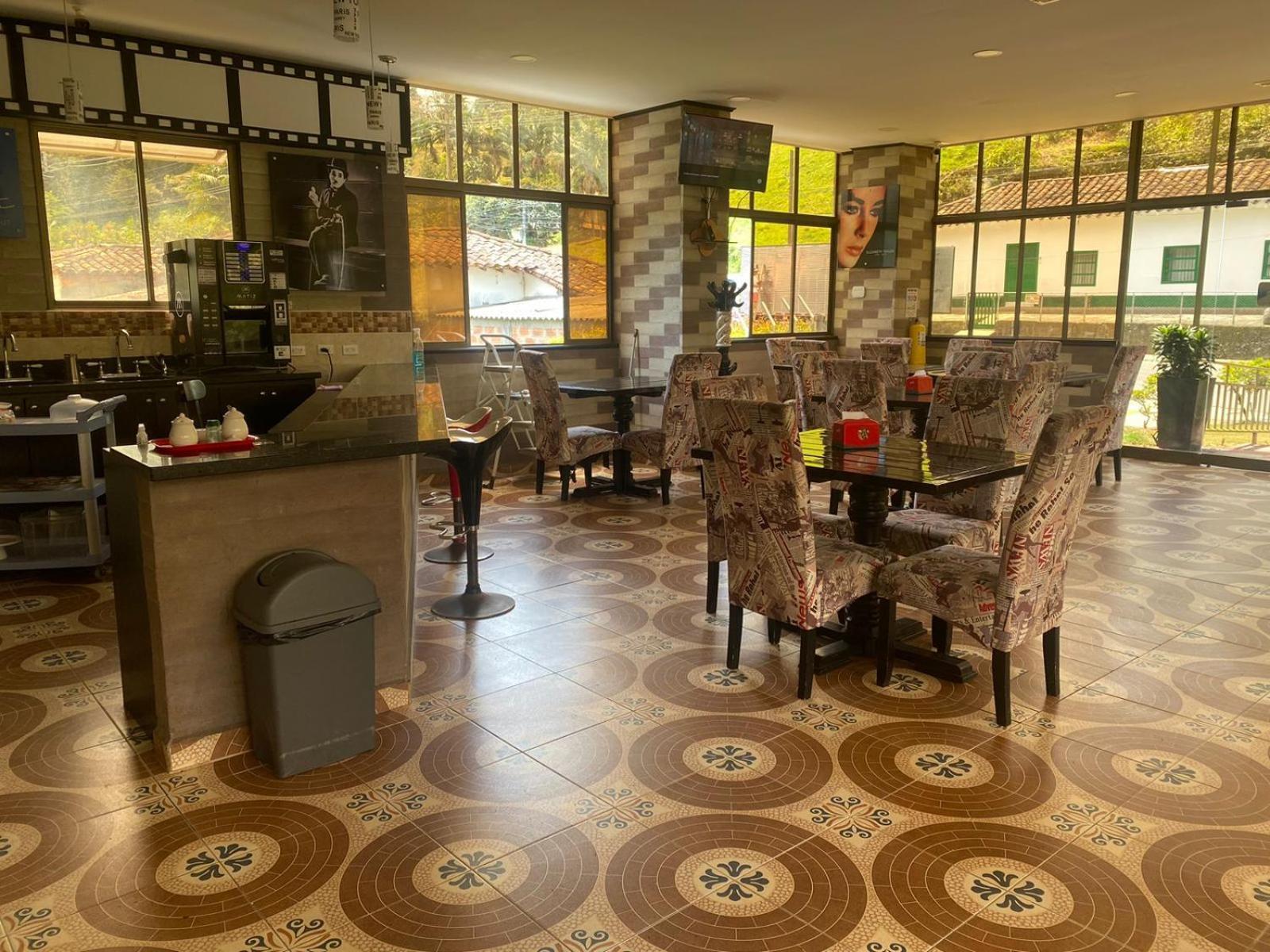 Hollywood Paradise Hotel Rionegro Zewnętrze zdjęcie